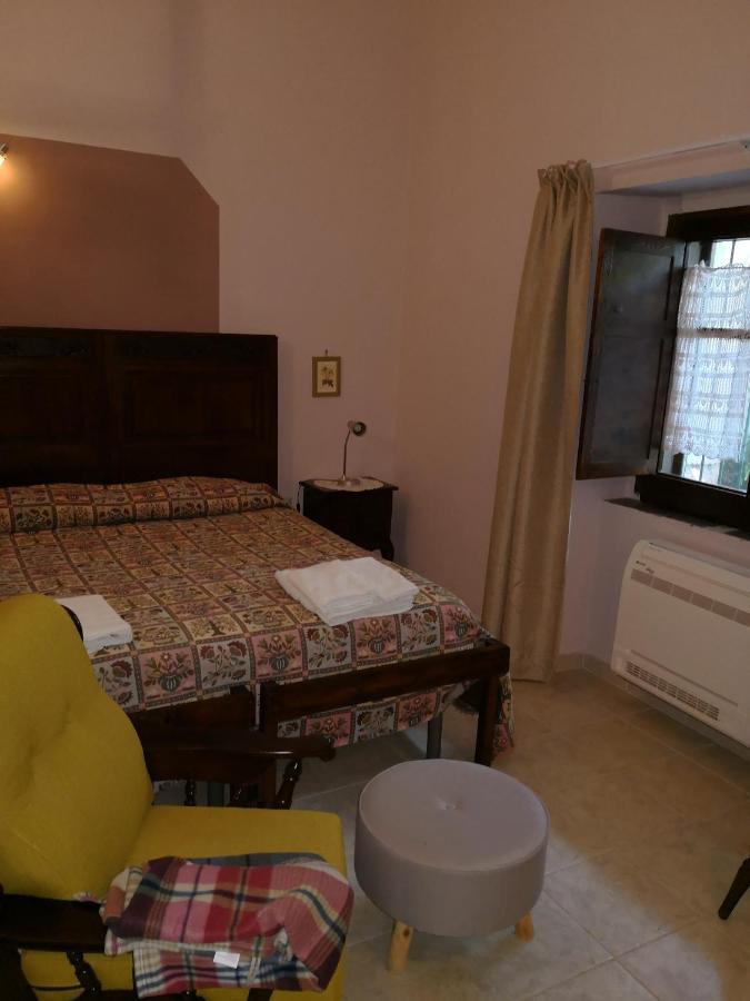 B&B Ex Magazzeno Barlotti Paestum Luaran gambar