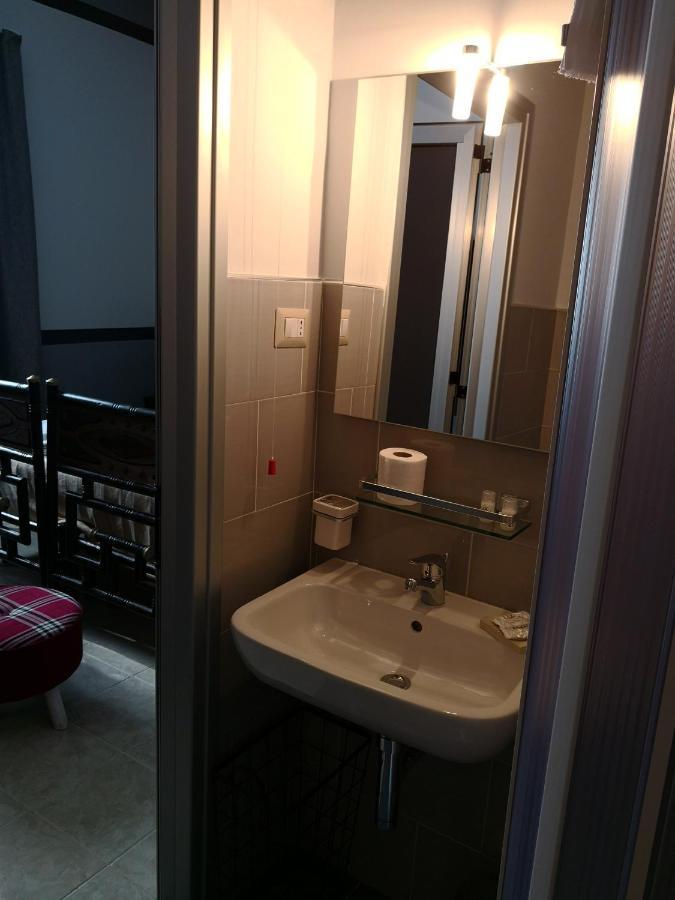 B&B Ex Magazzeno Barlotti Paestum Luaran gambar